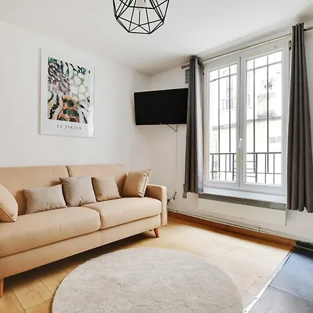 Cosy - 4p - Voltairenation *